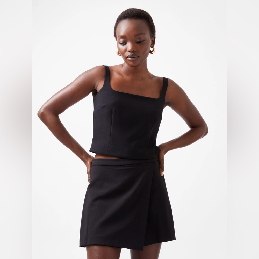 NWT French Connection Whisper Square Neck Top in Black size 4